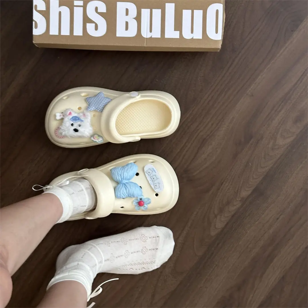 Popular Outdoor Eva Height-Increasing Clogs for the Back-To-School Season, High-Value Ins Beach Non-Slip Breathable Closed-Toe Sandals for Women