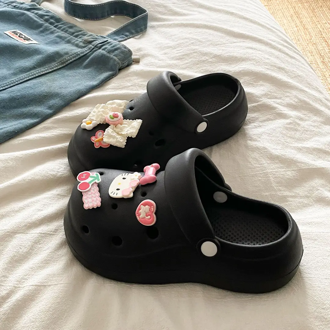 Popular Outdoor Eva Height-Increasing Clogs for the Back-To-School Season, High-Value Ins Beach Non-Slip Breathable Closed-Toe Sandals for Women