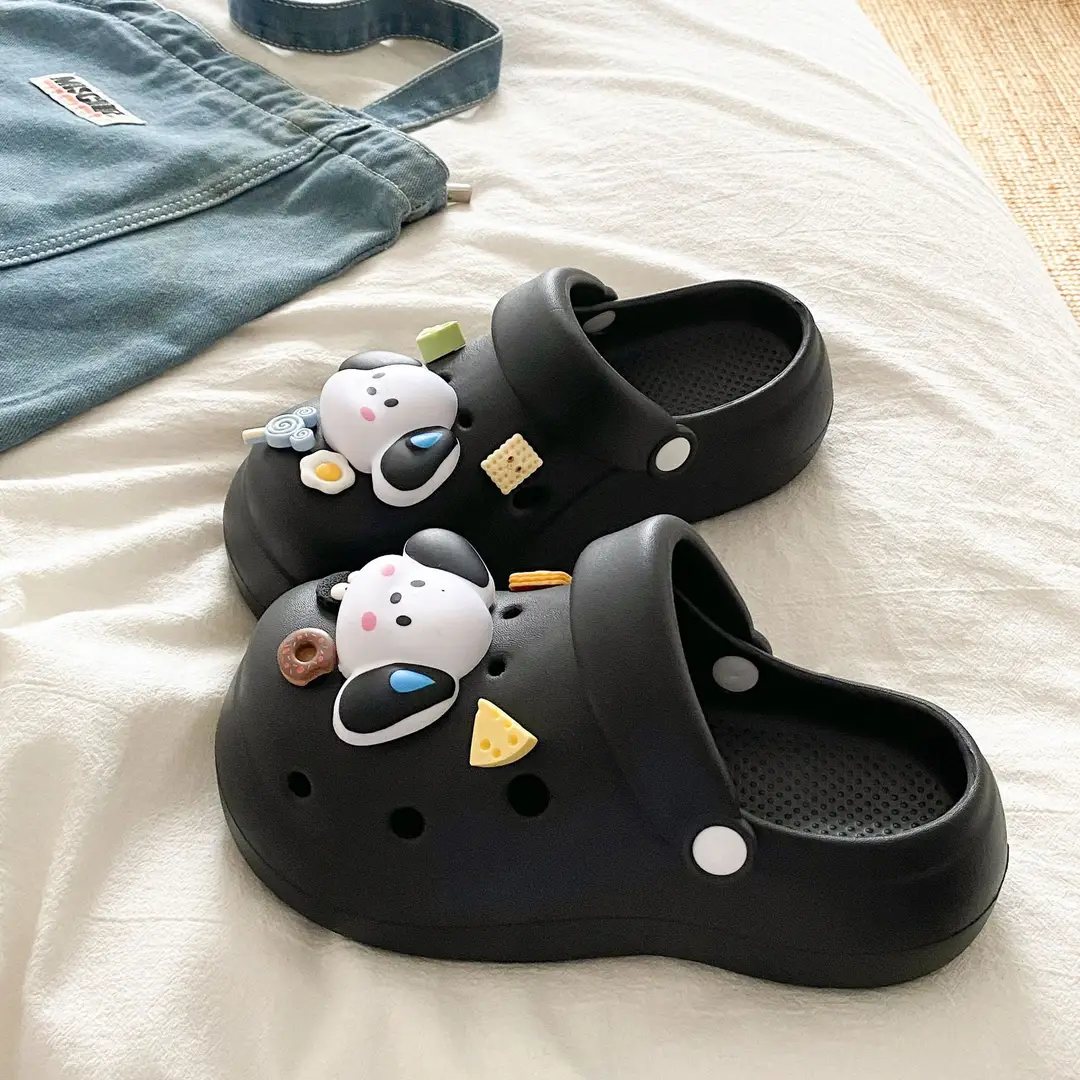 Popular Outdoor Eva Height-Increasing Clogs for the Back-To-School Season, High-Value Ins Beach Non-Slip Breathable Closed-Toe Sandals for Women