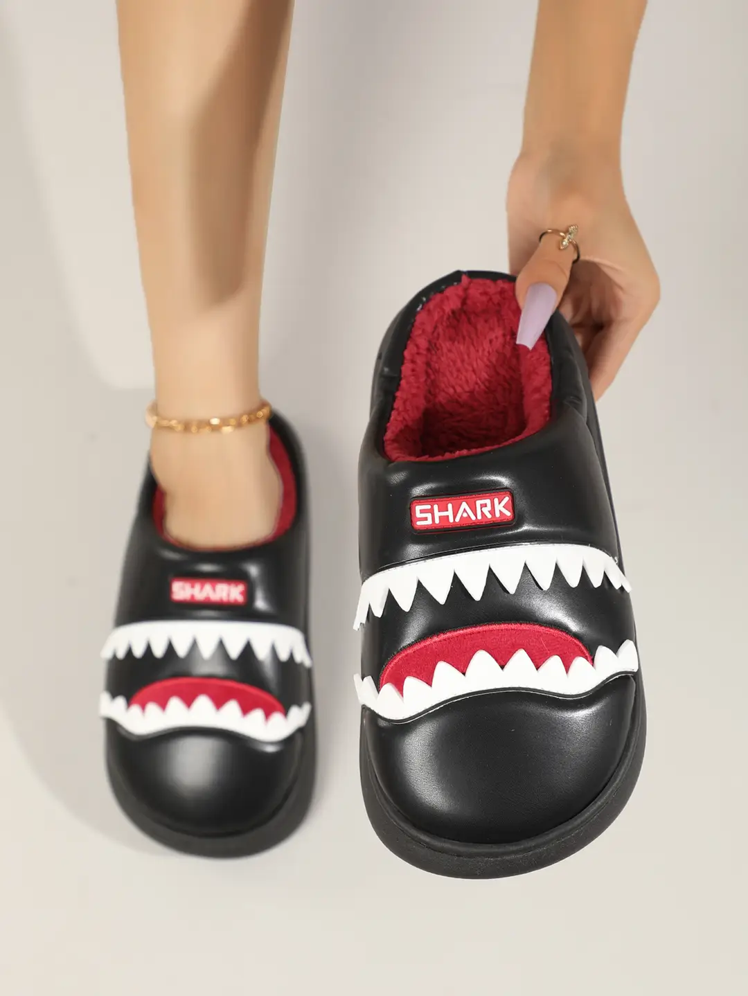 Shark Slippers Winter Waterproof and Warm Thick-Soled Non-Slip Indoor Home Use for Couples and Women — feature 1