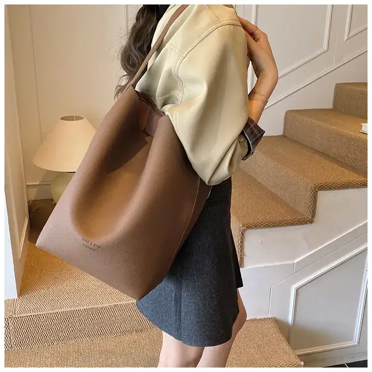 New Arrival Soft Leather Crossbody Bag Large Capacity — feature 17