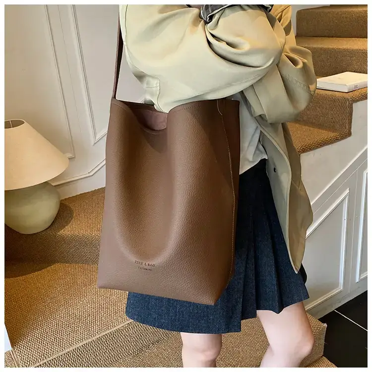 New Arrival Soft Leather Crossbody Bag Large Capacity — feature 18