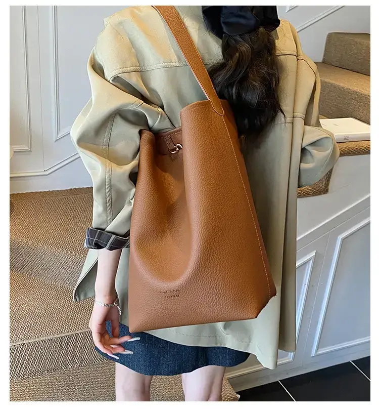 New Arrival Soft Leather Crossbody Bag Large Capacity — feature 2