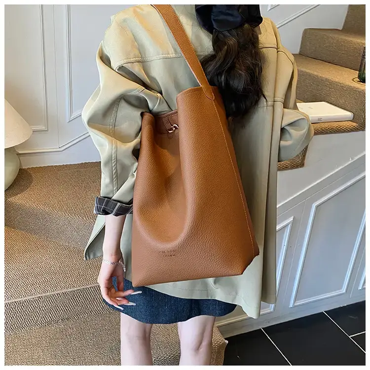 New Arrival Soft Leather Crossbody Bag Large Capacity — feature 21