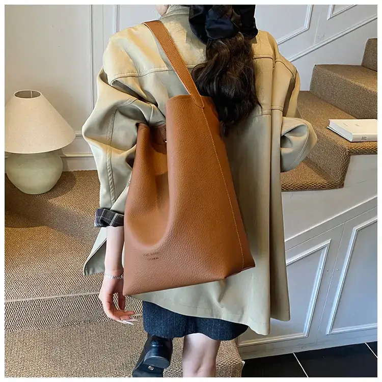 New Arrival Soft Leather Crossbody Bag Large Capacity — feature 22