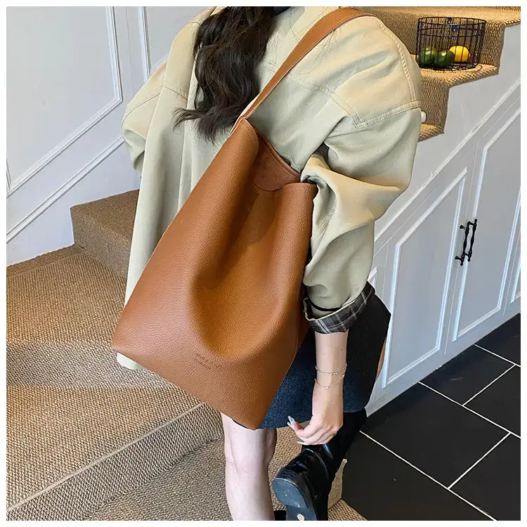 New Arrival Soft Leather Crossbody Bag Large Capacity — feature 23