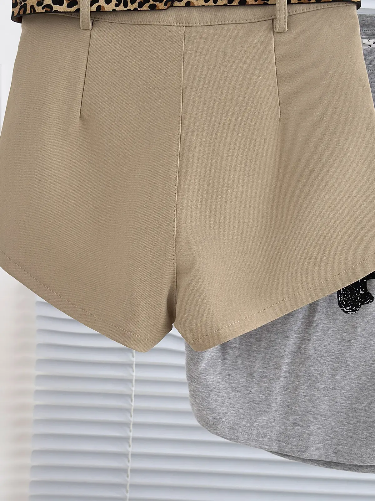 Women Leopard Print High Waist Shorts Set White — feature 10