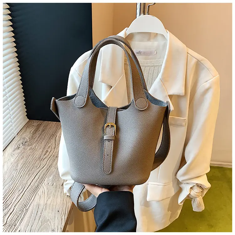 Brown Crossbody Shoulder Bag Large Capacity Leather — feature 16