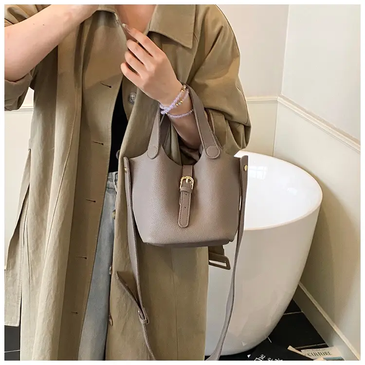 Brown Crossbody Shoulder Bag Large Capacity Leather — feature 28