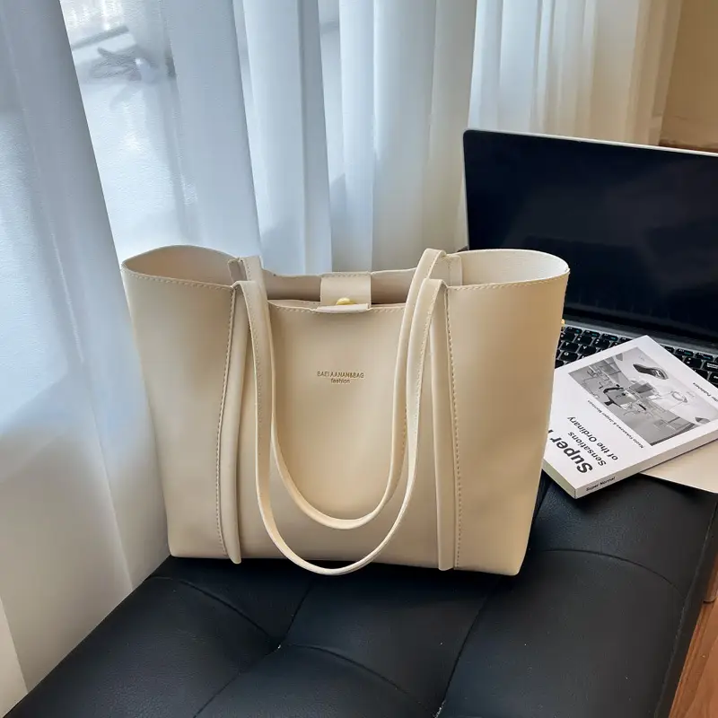 Black Leather Retro Shoulder Bag for Women 2025 - Image 3