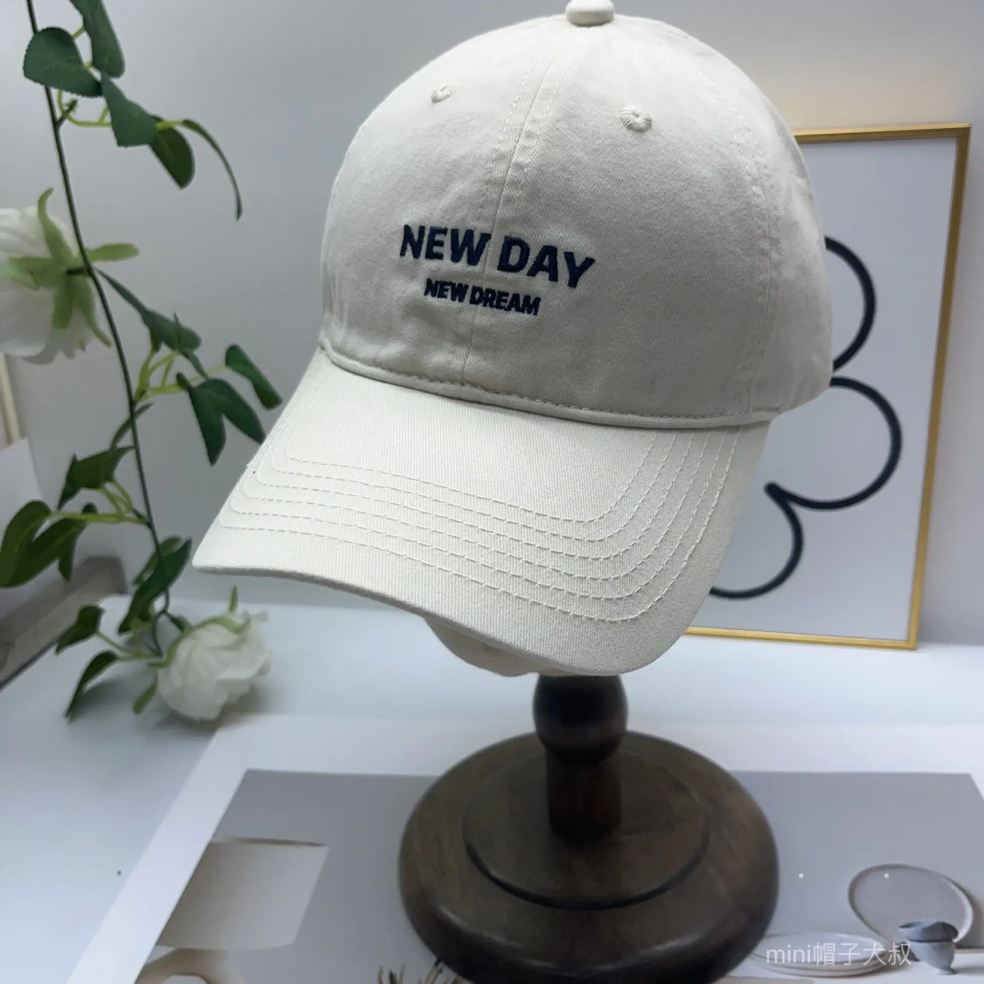 Men New Day New Dream Duckbill Cap Beige — feature 16