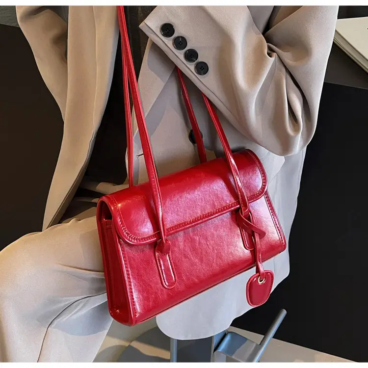 Black Retro Texture Shoulder Bag for Women 2025 — feature 20