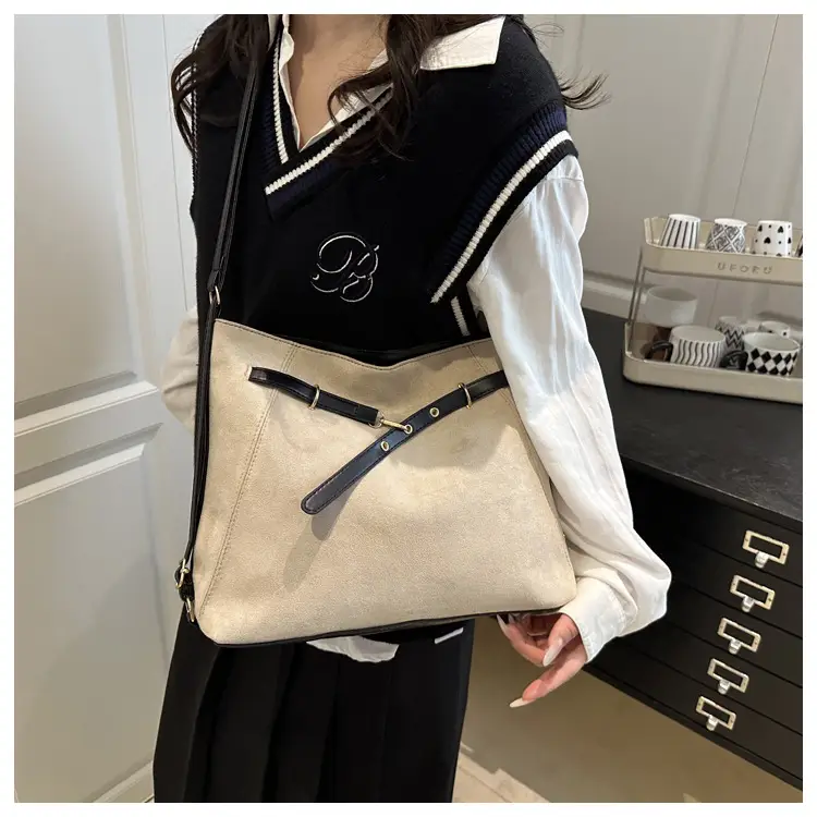 Women Retro Gold Tote Bag Large Capacity Casual Commuter — feature 23
