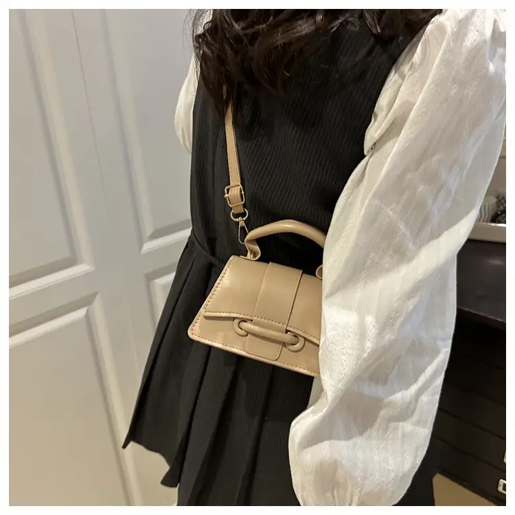 White & Beige Square Handbag for Women 2025 — feature 17