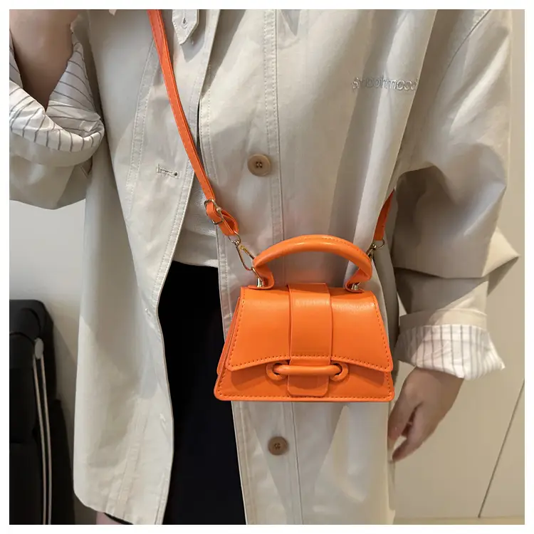 White & Beige Square Handbag for Women 2025 — feature 19