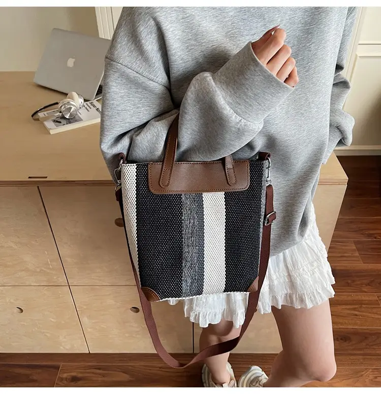 Striped Shoulder Bag for Women Brown Beige 2025 — feature 17