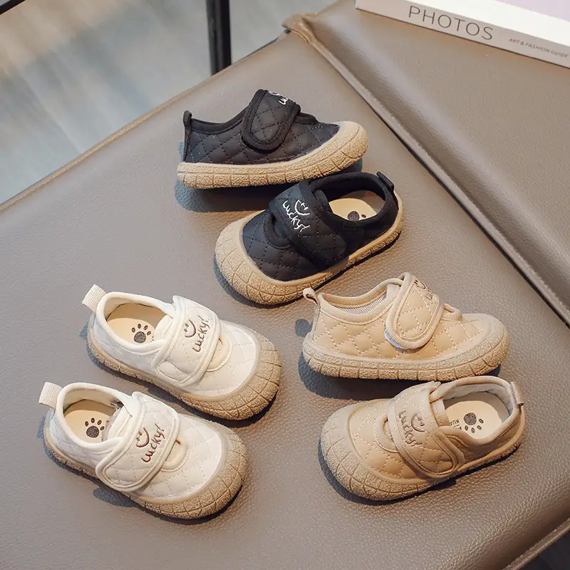 Children's Fashionable Breathable Baby Shoes Toddler Shoes 2025 Summer Baby Kindergarten Indoor Baotou Super Soft Anti-Kick Shoes