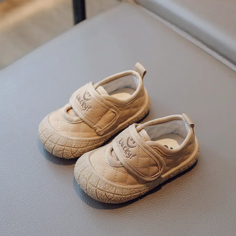 Children's Fashionable Breathable Baby Shoes Toddler Shoes 2025 Summer Baby Kindergarten Indoor Baotou Super Soft Anti-Kick Shoes