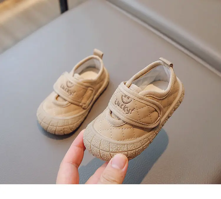 Children's Fashionable Breathable Baby Shoes Toddler Shoes 2025 Summer Baby Kindergarten Indoor Baotou Super Soft Anti-Kick Shoes — feature 10
