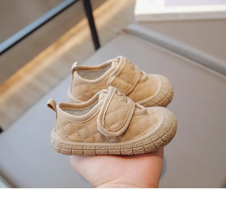 Children's Fashionable Breathable Baby Shoes Toddler Shoes 2025 Summer Baby Kindergarten Indoor Baotou Super Soft Anti-Kick Shoes — feature 12