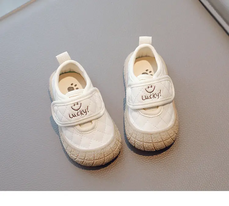 Children's Fashionable Breathable Baby Shoes Toddler Shoes 2025 Summer Baby Kindergarten Indoor Baotou Super Soft Anti-Kick Shoes — feature 8