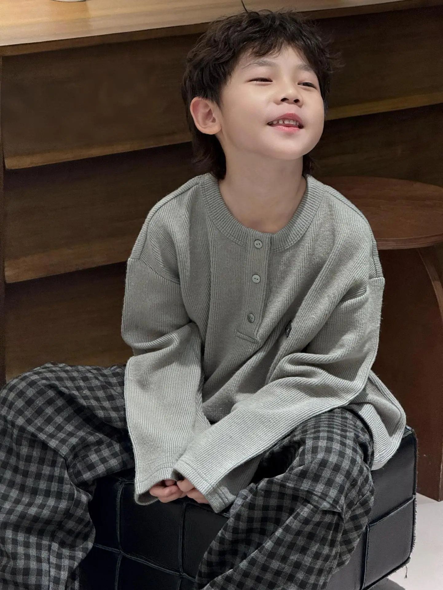 Korean-Style Boys Long Sleeve T-Shirt Gray Plaid Pants 2026 - Image 4