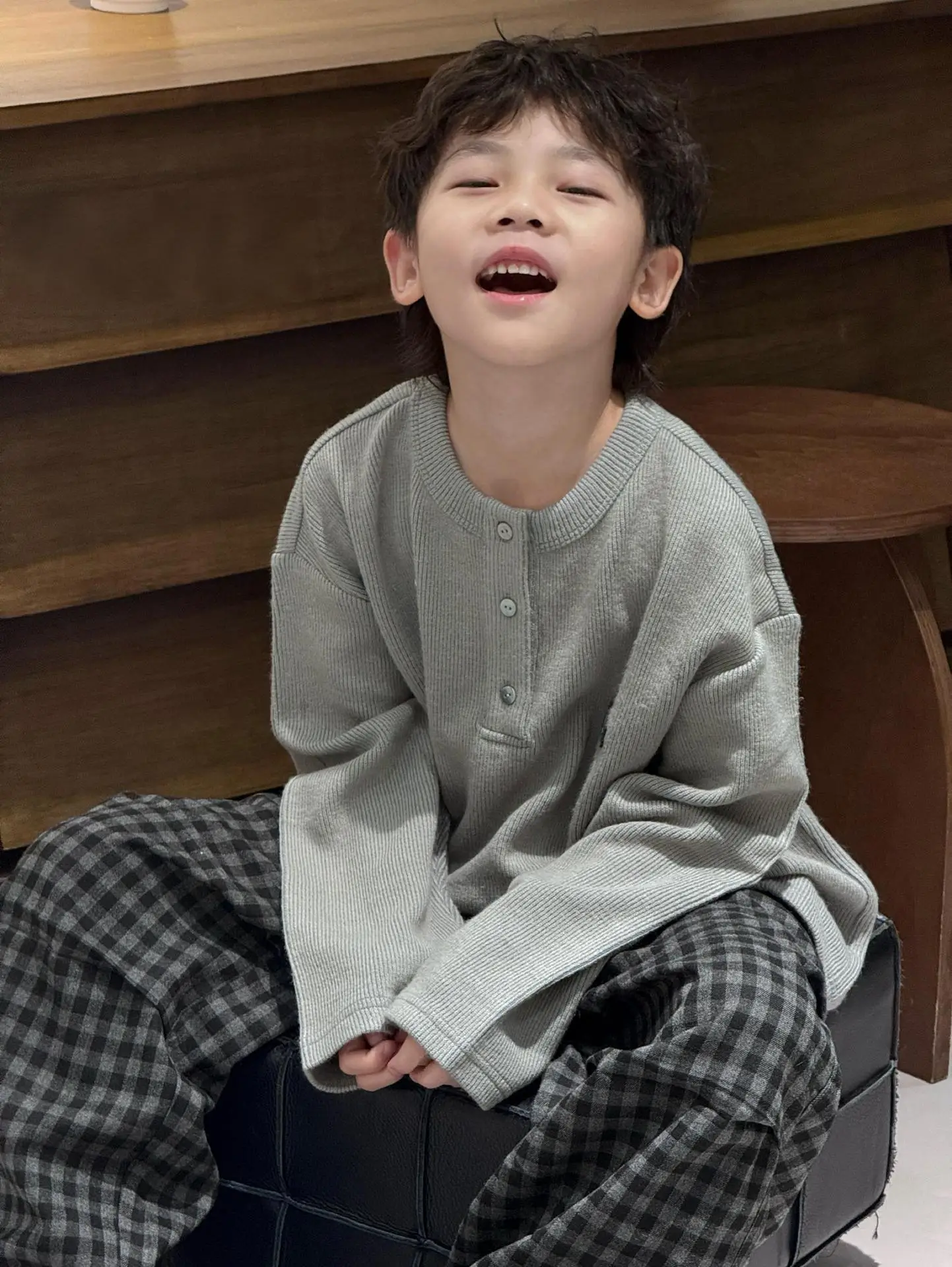 Korean-Style Boys Long Sleeve T-Shirt Gray Plaid Pants 2026 - Image 5