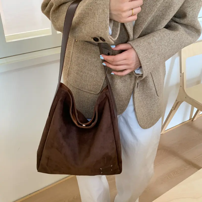 Women Large Capacity Brown Canvas Shoulder Bag 2025 - Image 7