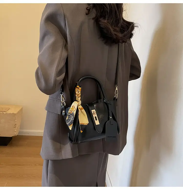 French Fashion Bucket Bag Women Brown Leather 2025 — feature 11