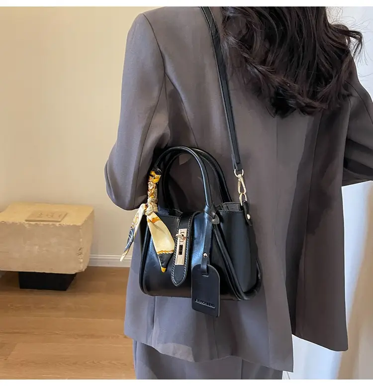 French Fashion Bucket Bag Women Brown Leather 2025 — feature 13