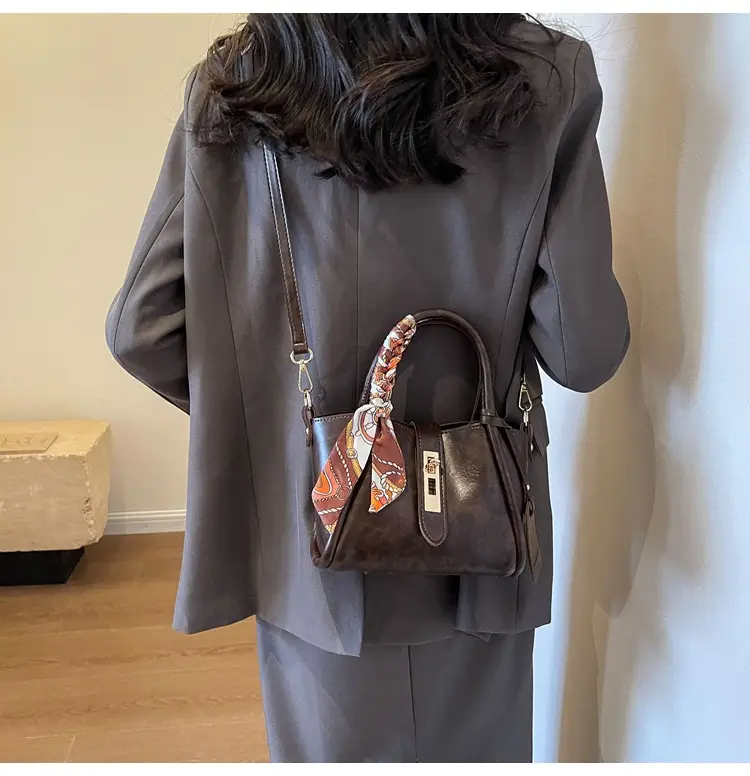 French Fashion Bucket Bag Women Brown Leather 2025 — feature 16