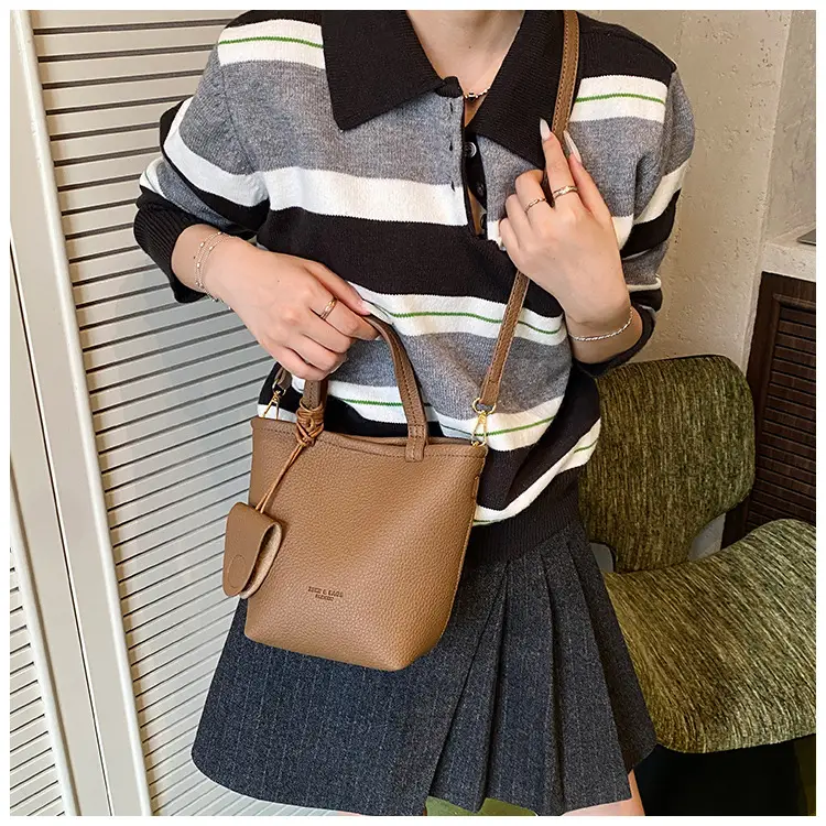 Women's Cream Bucket Bag 2025 Fashion Crossbody Shoulder Bag — feature 18