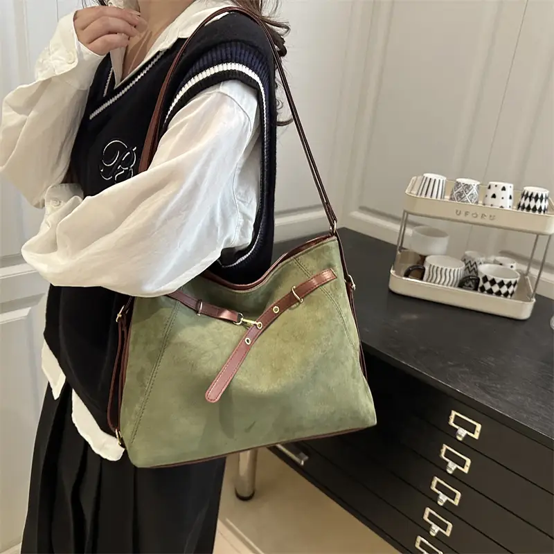 Trendy Multi-Functional Shoulder Bag 2025 Autumn Winter New - Image 7