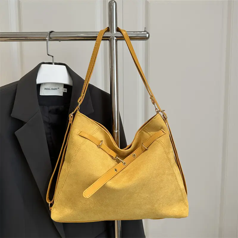 Trendy Multi-Functional Shoulder Bag 2025 Autumn Winter New - Image 4