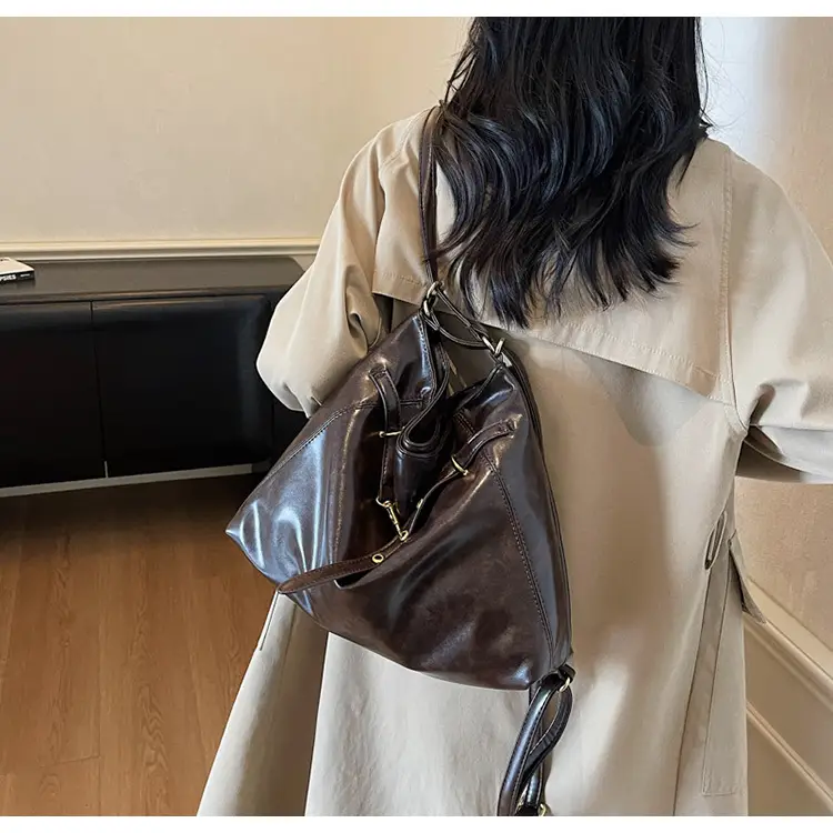 Women Retro Brown Leather Tote Bag Single Shoulder Underarm — feature 11