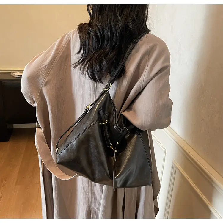 Women Retro Brown Leather Tote Bag Single Shoulder Underarm — feature 16