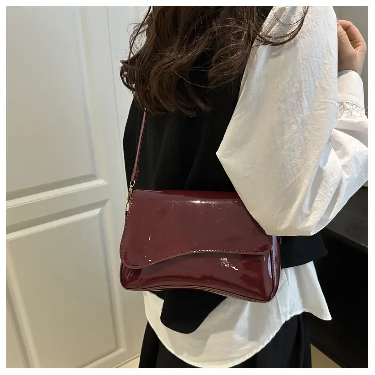 Women's Small Square Crossbody Bag Pure Leather Tan 2025 — feature 9