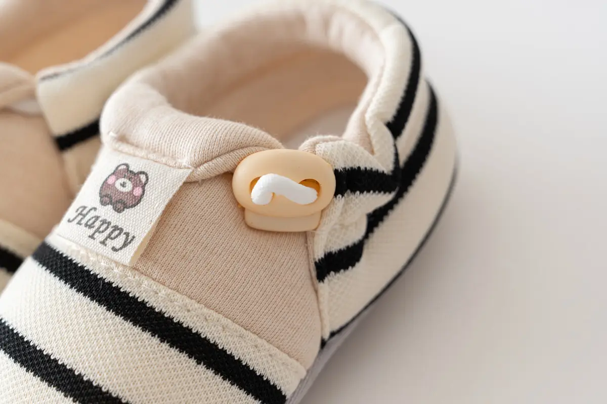 Cute Striped Baby Walking Shoes with Elastic Band — feature 7