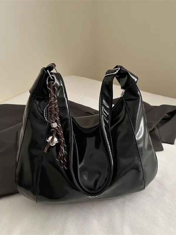 White Casual Shoulder Bag with Tassel Design - Image 10