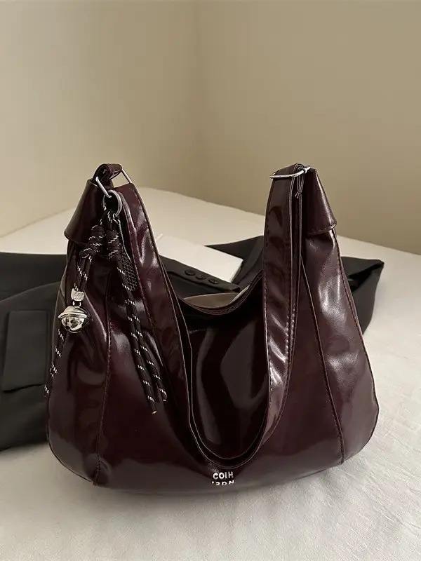 White Casual Shoulder Bag with Tassel Design - Image 12