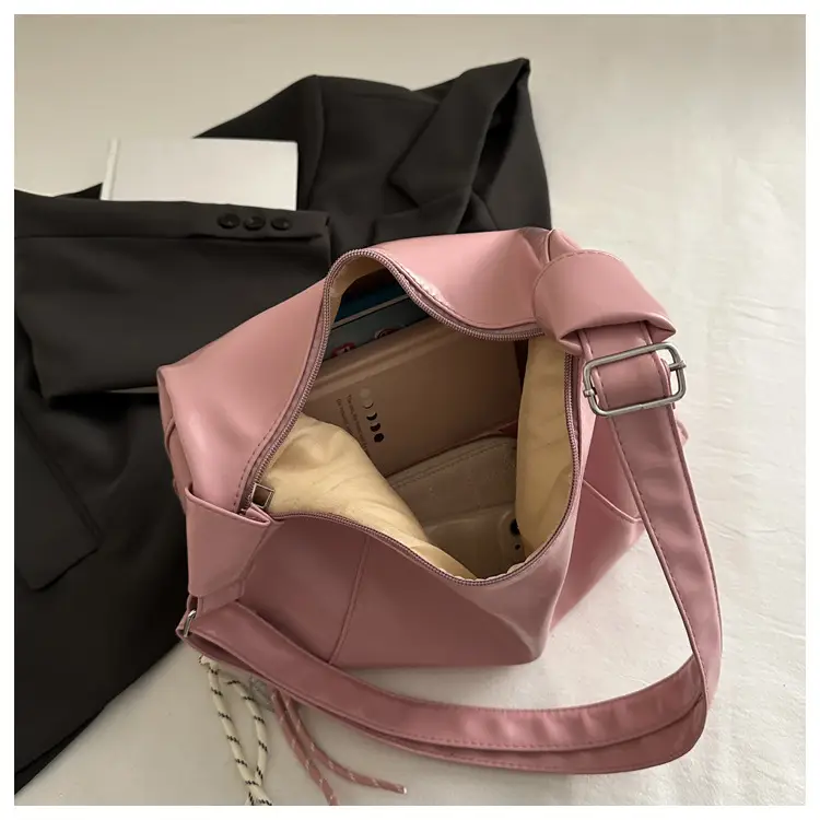 White Casual Shoulder Bag with Tassel Design — feature 13