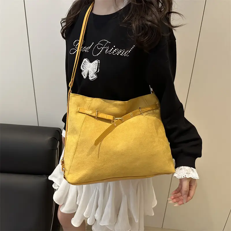 Velvet Shoulder Bag Large Capacity 2026 Women - Image 4