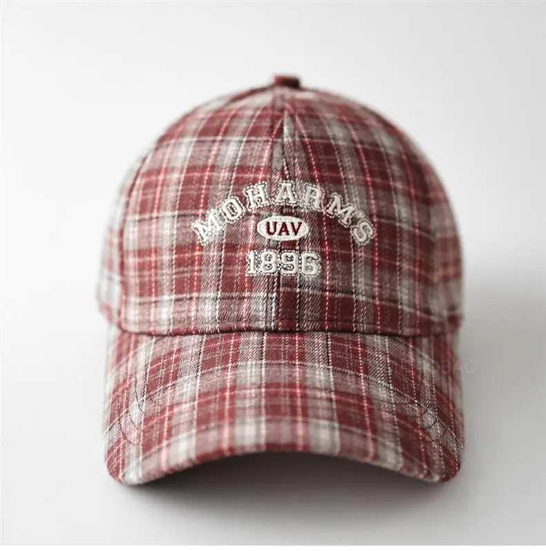 Men Plaid Letter Embroidered Baseball Cap — feature 2