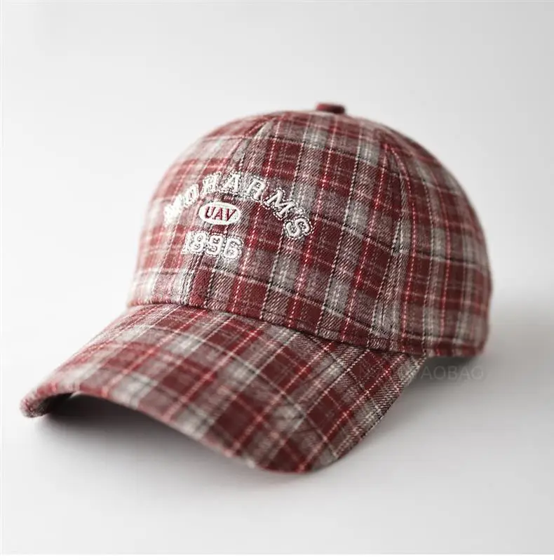 Men Plaid Letter Embroidered Baseball Cap — feature 5