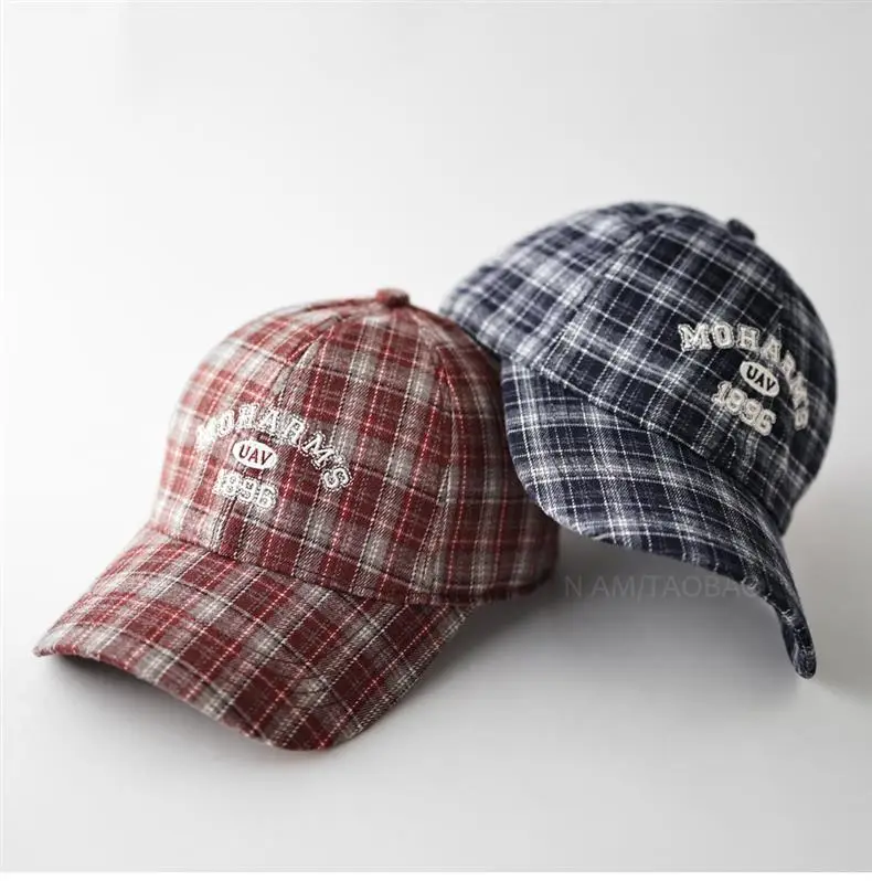 Men Plaid Letter Embroidered Baseball Cap — feature 8