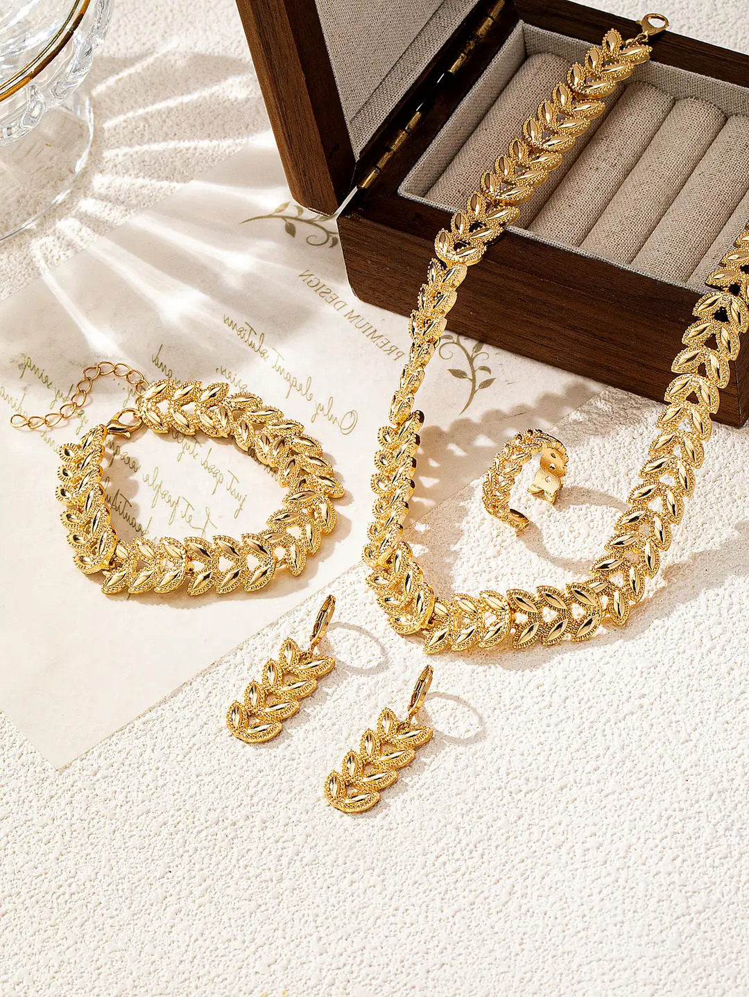 European and American Cross-Border New Fashion Trendy Willow Leaf Pattern Bracelet Necklace Earrings Simple and Exquisite Jewelry Set — feature 3