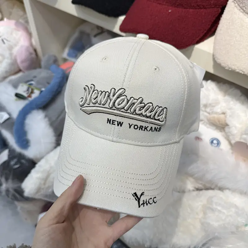 New Yorkas Women Baseball Cap with Sunshade Curved Brim — feature 1