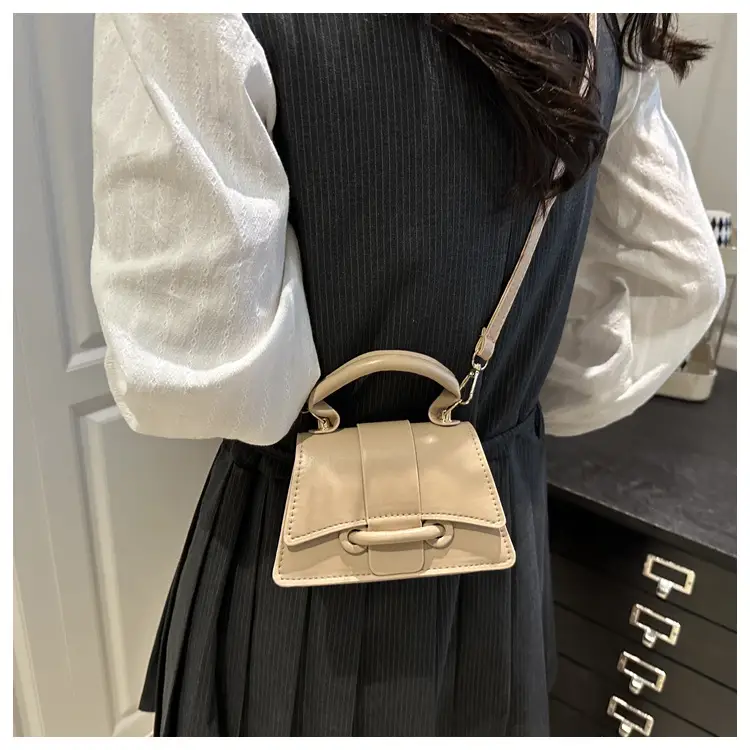 White Crossbody Bag for Women 2025 Summer — feature 11