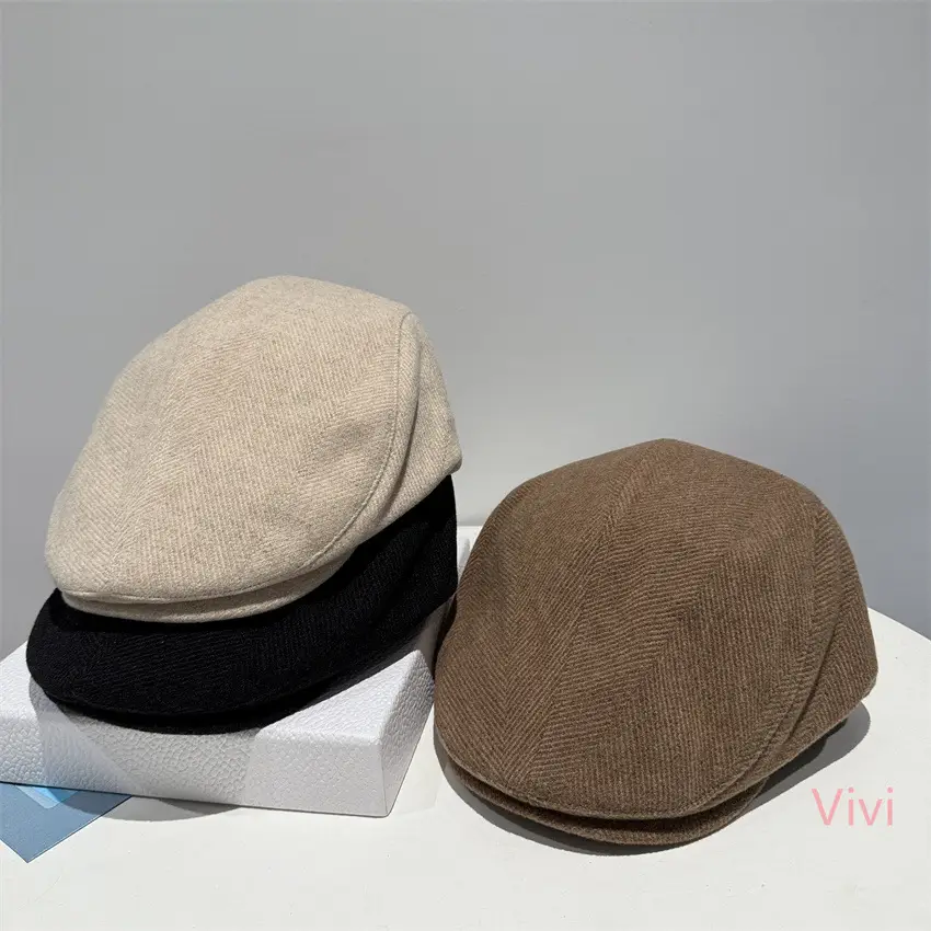 Women's Warm Solid Color Baseball Cap with Short Brim - Image 4
