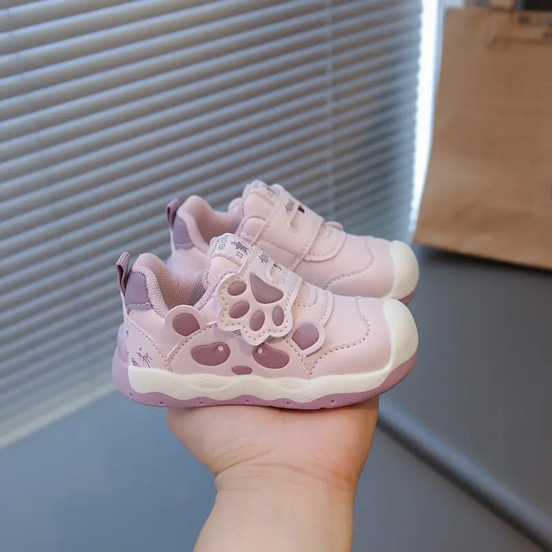 2025 New Autum Baby Girl Shoes Non-Slip Wear-Resistant Toddler Shoes Boys Soft Sole Leather Waterproof Baby Shoes - Image 2